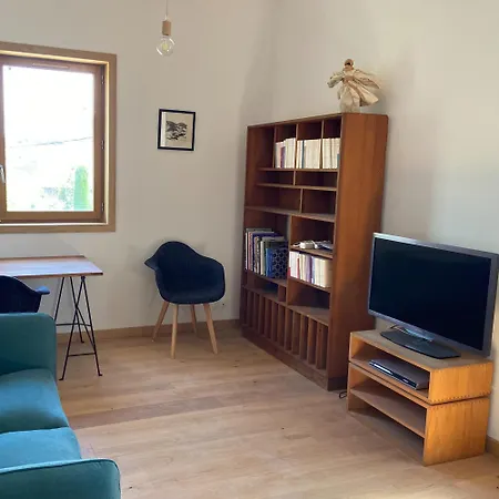 Semesterbostad La Maison Du Petit Jeu
